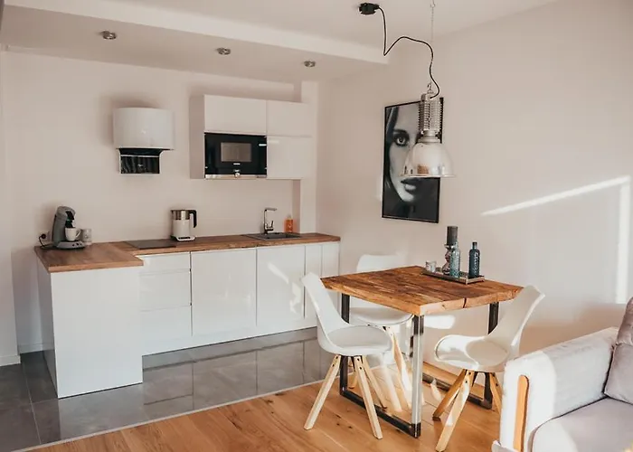 アパート Loft ミエルノ