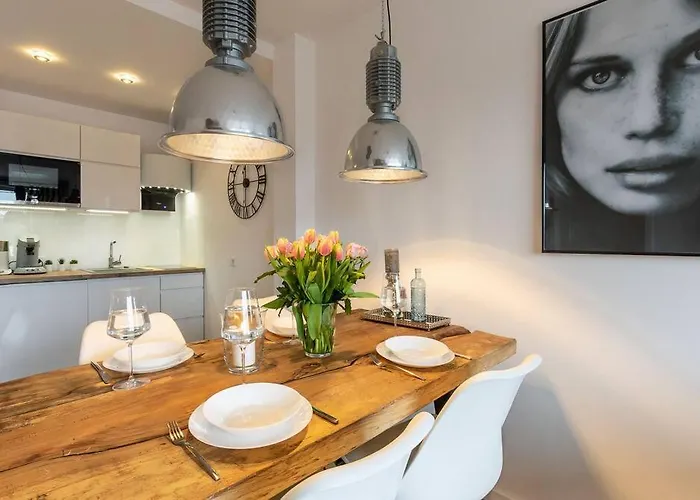 アパート Loft ミエルノ