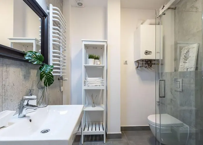 Loft アパート ミエルノ